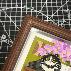 Close-up Details: Pet Memorial Artwork – Wood Grain Texture, Frame Joint Craftsmanship & Paper Print Texture Close-up